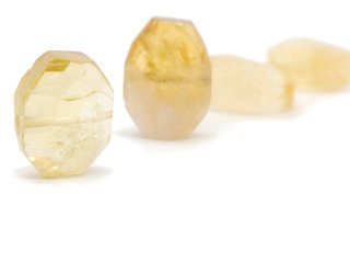 Citrine percée à facettes