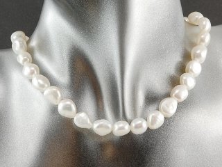Cordon de perle de culture - baroque 10x12 mm blanc, longueur 39 cm /7592