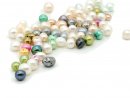 40 grammes de perles de culture multicolores