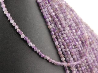Amethyst strand - faceted spheres 4 mm shades of violet, length 38.5 cm /4203