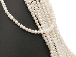 Culture pearl strand - near round 5x6 mm white, length 40 cm /7412