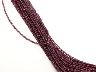 Facettierte, durchbohrte, rote Granatkugeln