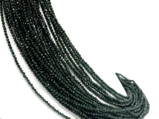 Boules de pierres précieuses facettées, percées et scintillantes