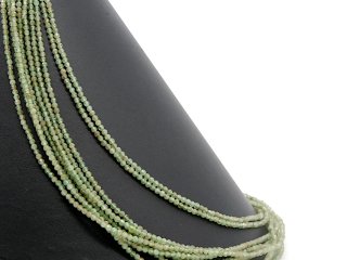 Apatite strand - faceted spheres 3 mm green, length 38.5 cm /5573