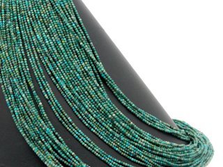 Perles de turquoise percées bleu-vert