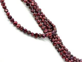 Red, baroque cultured pearls for jewellery