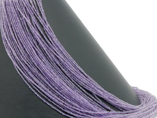 Facettierte, durchbohrte Amethystkugeln