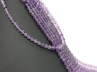 Facettierte, durchbohrte Amethystkugeln
