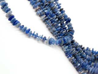 Blaue, durchbohrte Kyanit-Kiesel