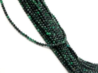Petites perles de jade à facettes