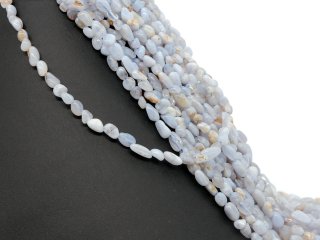 blaue, durchbohrte Chalcedone
