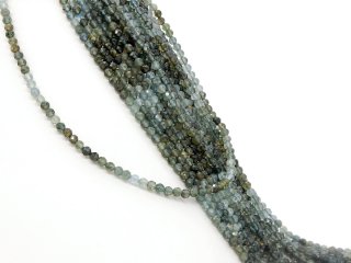 Boules de tourmaline percées avec facettes en bleu et vert