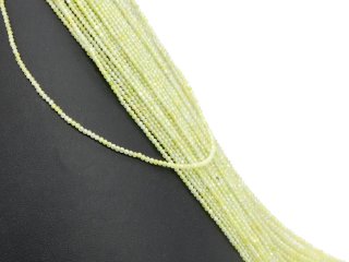 Boules de zirconium percées, facettées, vert