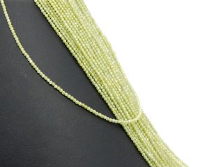 Boules de zirconium percées, facettées, vert