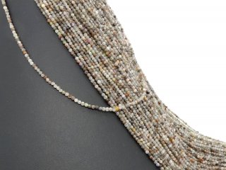 Perles de labradorite étincelantes, facettées et percées