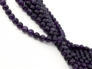 Violette, durchbohrte Amethystkugeln