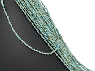 Facettierte, durchbohrte, blau-grüne Türkiskugeln