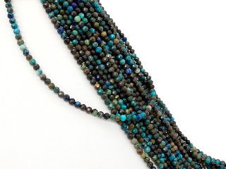 Petites boules de chrysocolle facettées en bleu et vert
