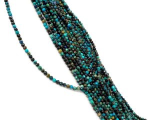 Petites boules de chrysocolle facettées en bleu et vert