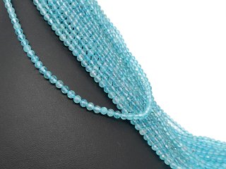 Facettierte, blaue, durchbohrte Topas-Kugeln