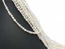 Petites perles de culture baroques percées blanches