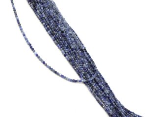 Funkelnder, blauer Edelsteinstrang mit Sodalith