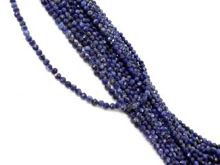 Funkelnder, blauer Edelsteinstrang mit Sodalith