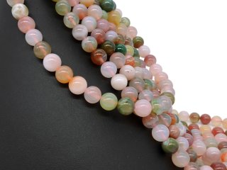 Bunte, durchbohrte Achatkugeln