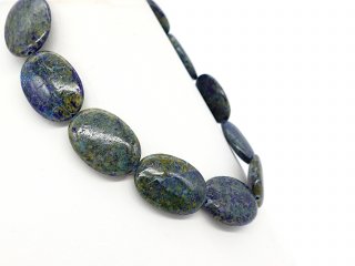 Ovale, durchbohrte Lapislazuli-Scheiben