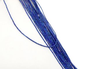 Durchbohrte Lapis-Zylinder in Blau