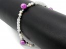 Armband aus Perlen und Edelsteinen