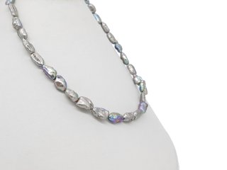 Perle Biwa percée, gris clair