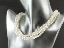 1116/ Shell pearls strand - white,  6 mm - 41 cm