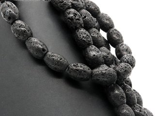 Durchbohrte, schwarze Lava-Kissen für Schmuck