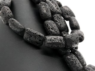 Durchbohrte, schwarze Lava-Kissen für Schmuck