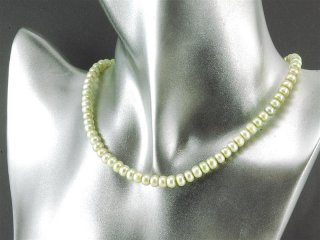Cordon de perle de culture - bouton 4x6 mm peut vert claire, longueur 39 cm /7496