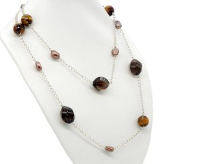 Halskette auf Metall - Tigerauge, Rauchquarz und Perlen - 105cm / 9888