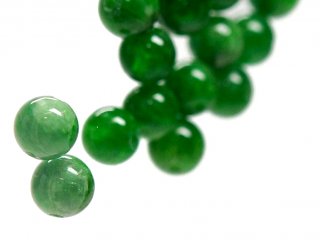 Diopsid - Kugeln 5 mm grün, 2 Stk /1425s