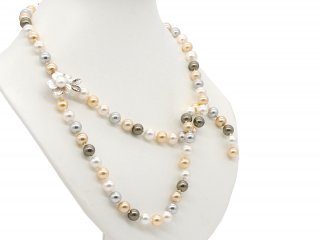 Long shell bead necklace with magnetic clasp