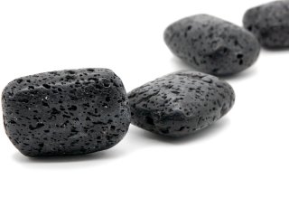 Deux coussins de lave noirs