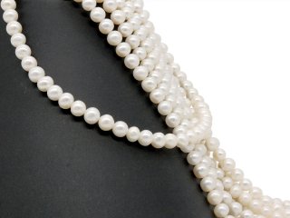 Perles blanches percées pour bijoux